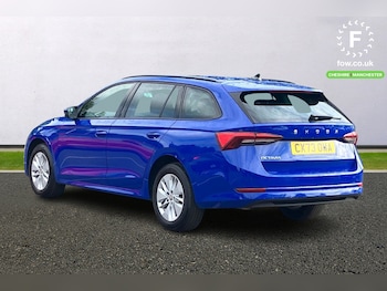 Used Skoda Octavia 2023 for sale - 75824747: Photo