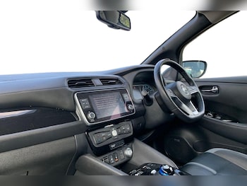 Used Nissan Leaf 2022 for sale - 79507555: Photo