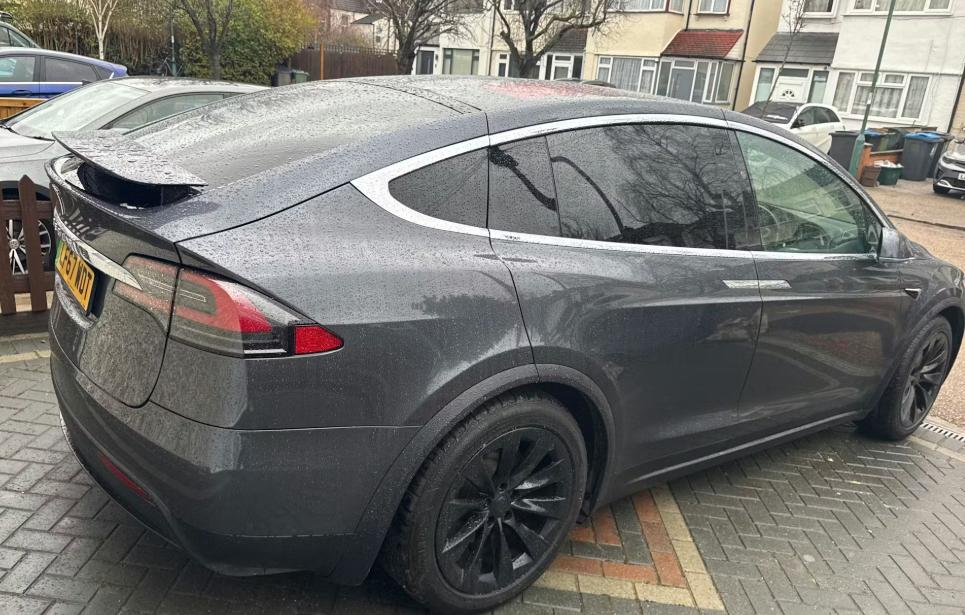 Used Tesla Model X 2017 for sale - 77303103: Photo 2