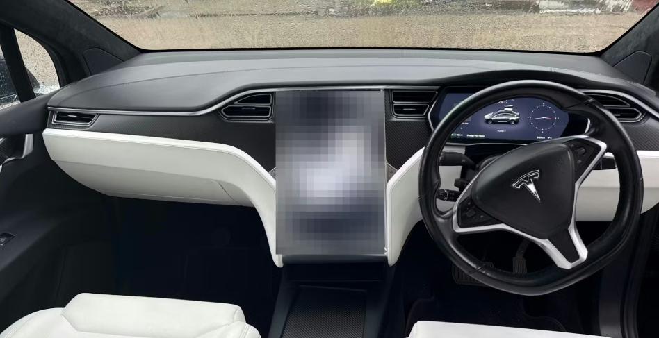 Used Tesla Model X 2017 for sale - 77303103: Photo 3