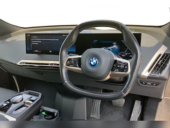 Used BMW iX 2022 for sale - 76692359: Photo
