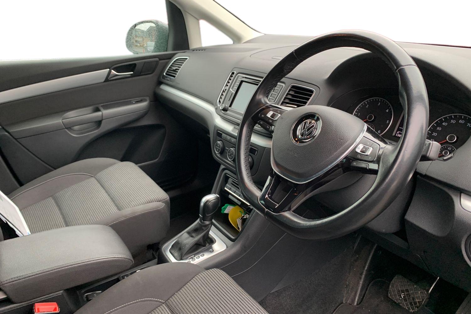 Used Volkswagen Sharan 2018 for sale - 77138958: Photo 3