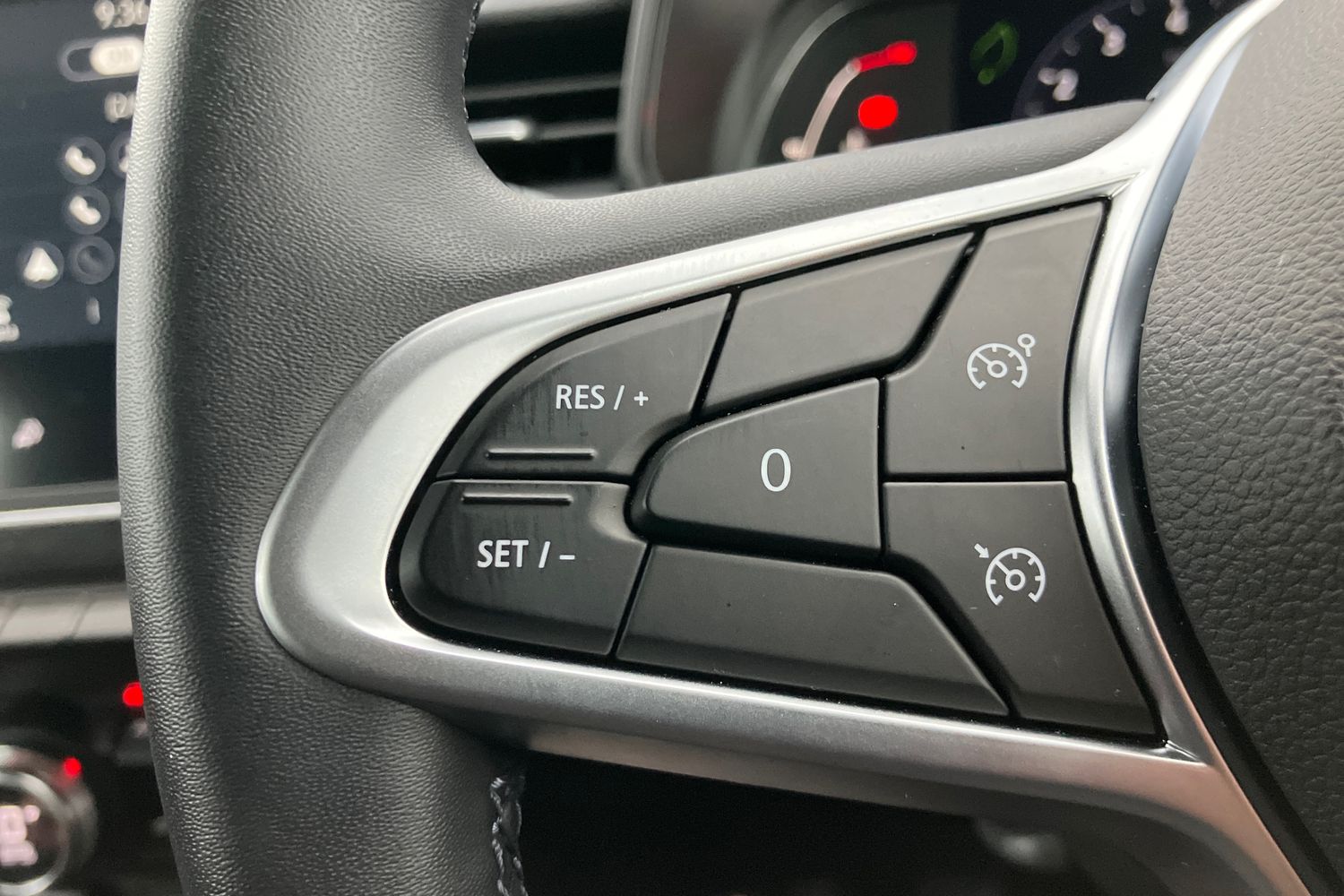 Used Renault Clio 2022 for sale - 76406037: Photo 11