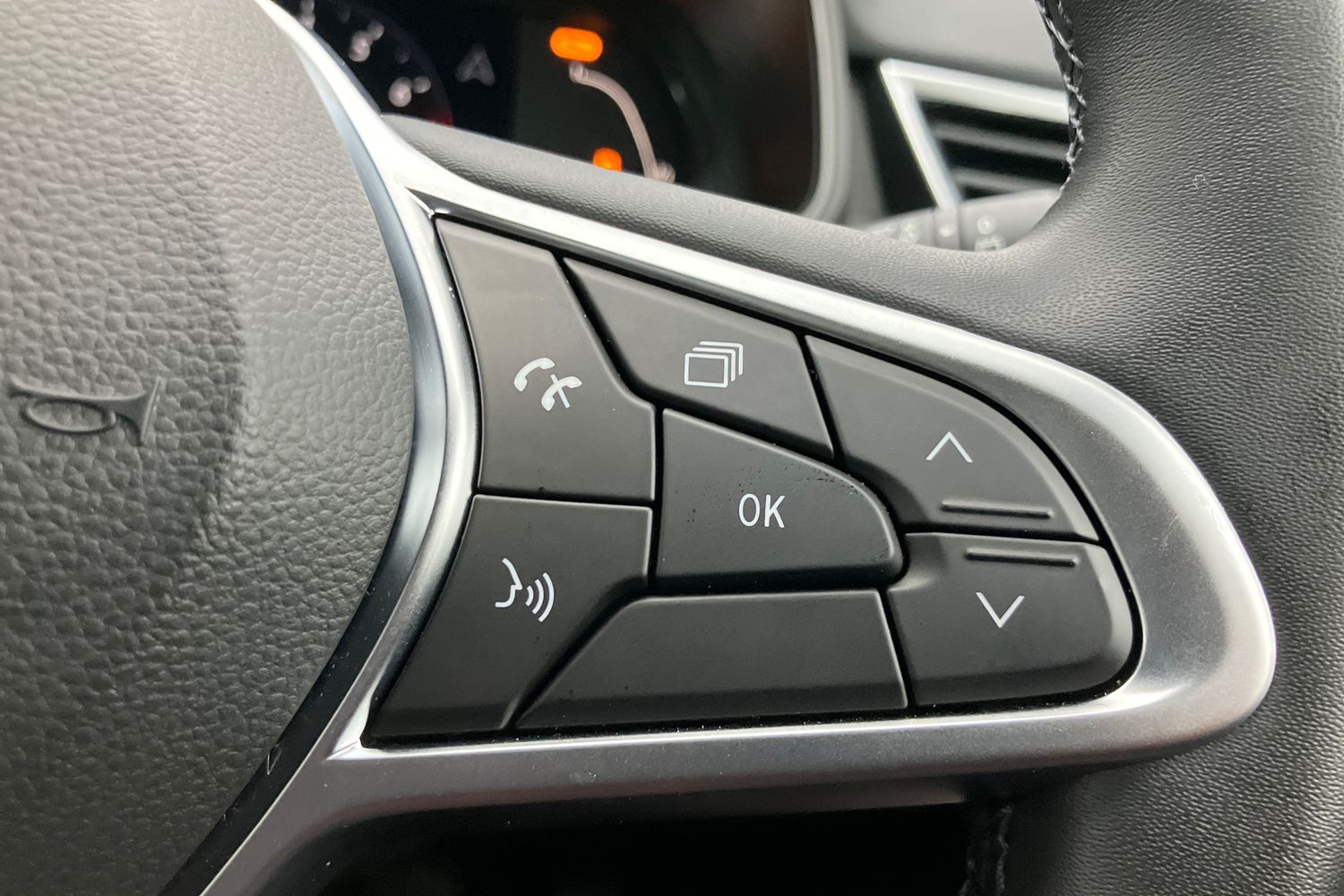 Used Renault Clio 2022 for sale - 76406037: Photo 12