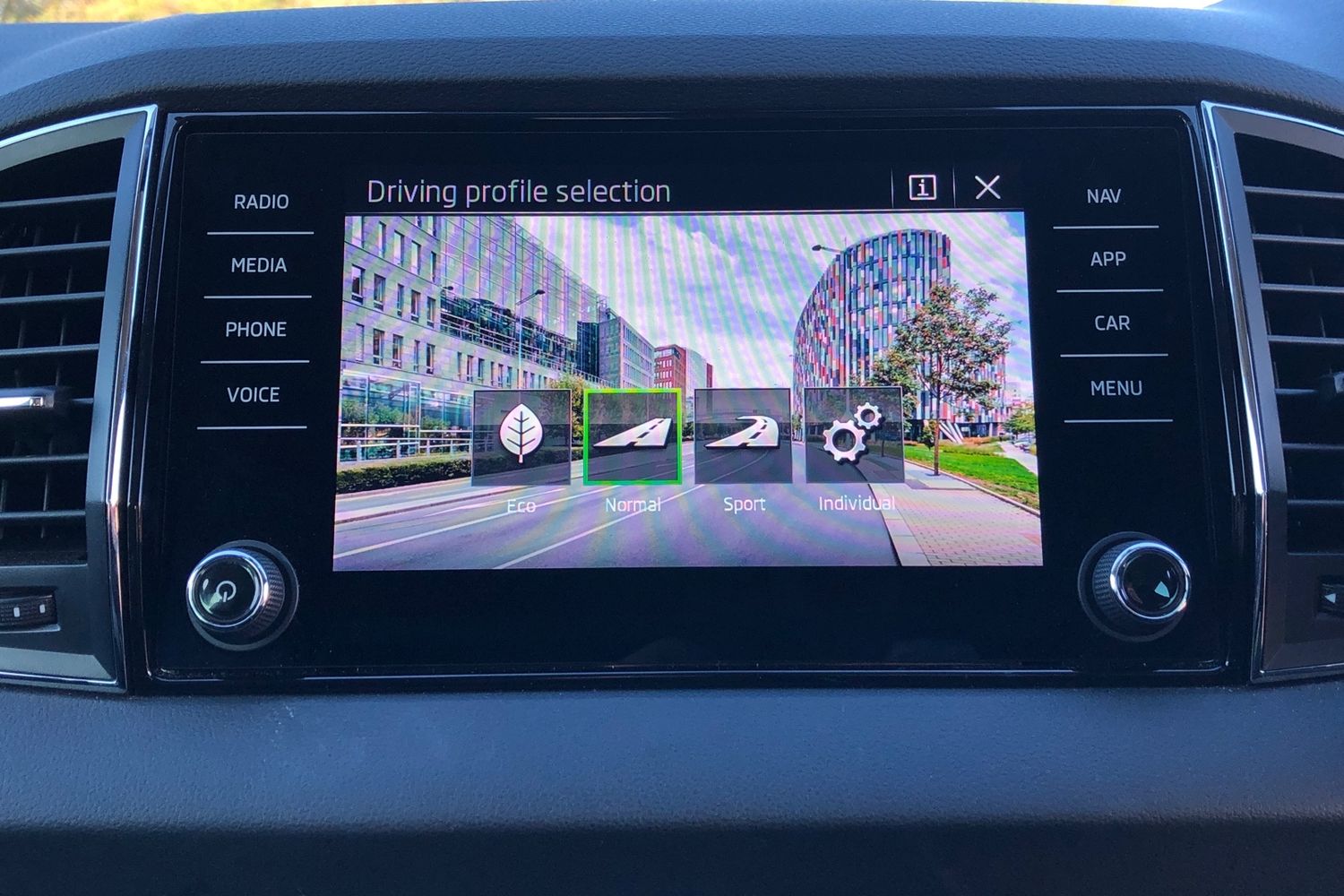 Used Skoda Karoq 2022 for sale - 78065324: Photo 15