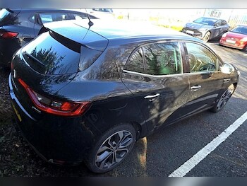 Used Renault Megane 2019 for sale - 77779604: Photo