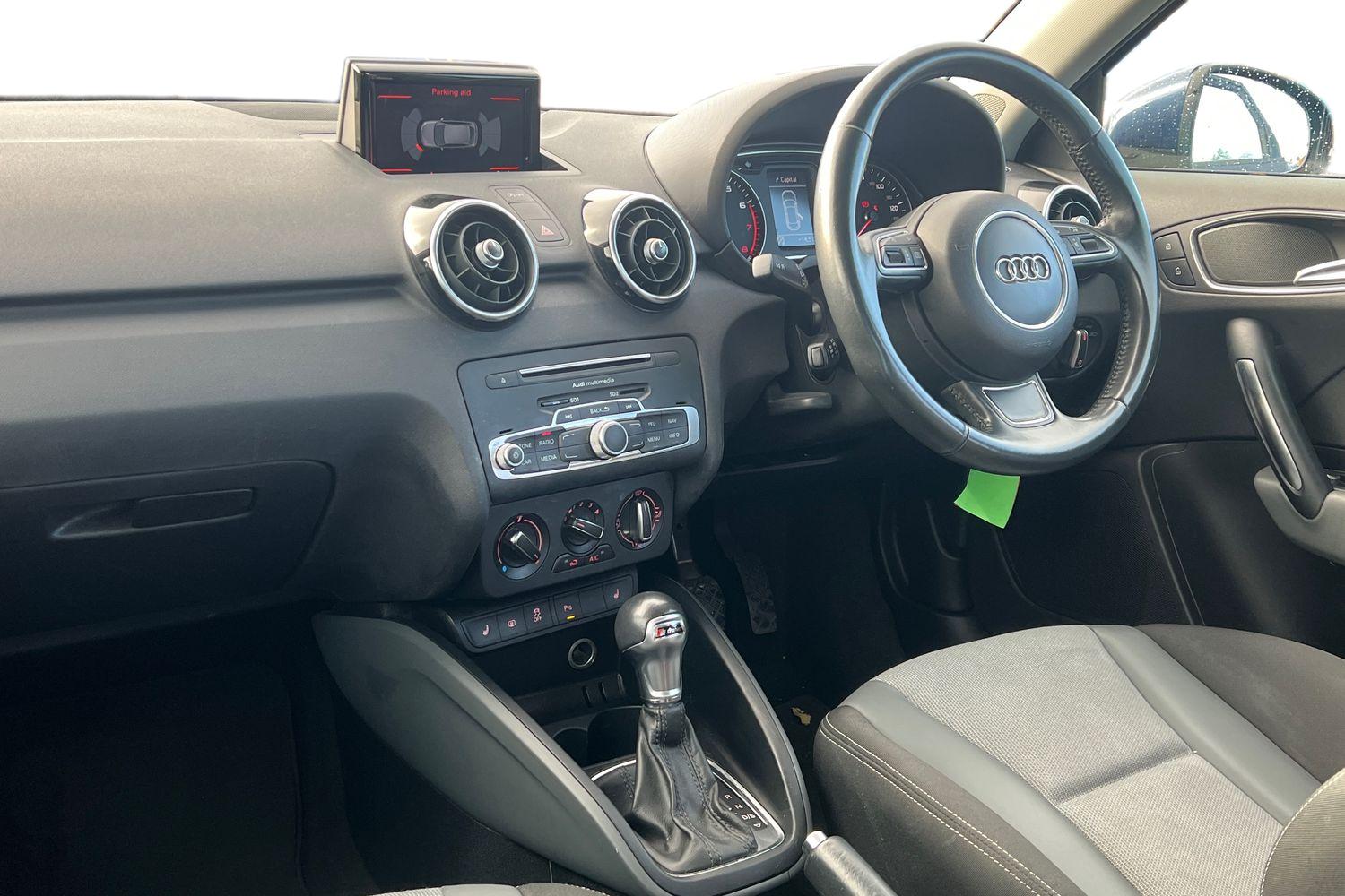 Used Audi A1 2017 for sale - 77764537: Photo 4
