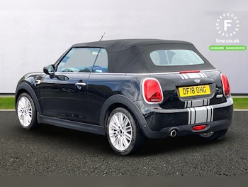 Used MINI Convertible 2018 for sale - 75690422: Photo