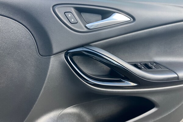 Used Vauxhall Astra 2019 for sale - 75938019: Photo 18