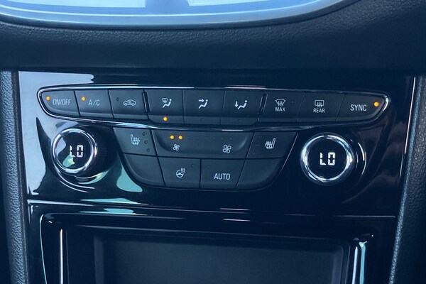 Used Vauxhall Astra 2019 for sale - 75938019: Photo 9
