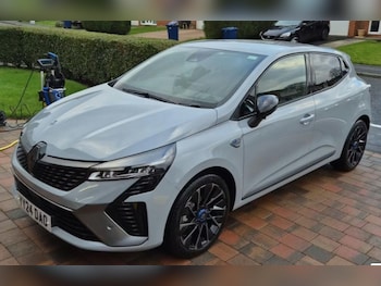 Used Renault Clio 2024 for sale - 77334306: Photo