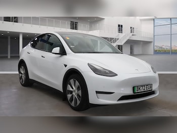 Tesla - Model Y