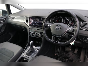 Used Volkswagen Golf SV 2019 for sale - 76435870: Photo