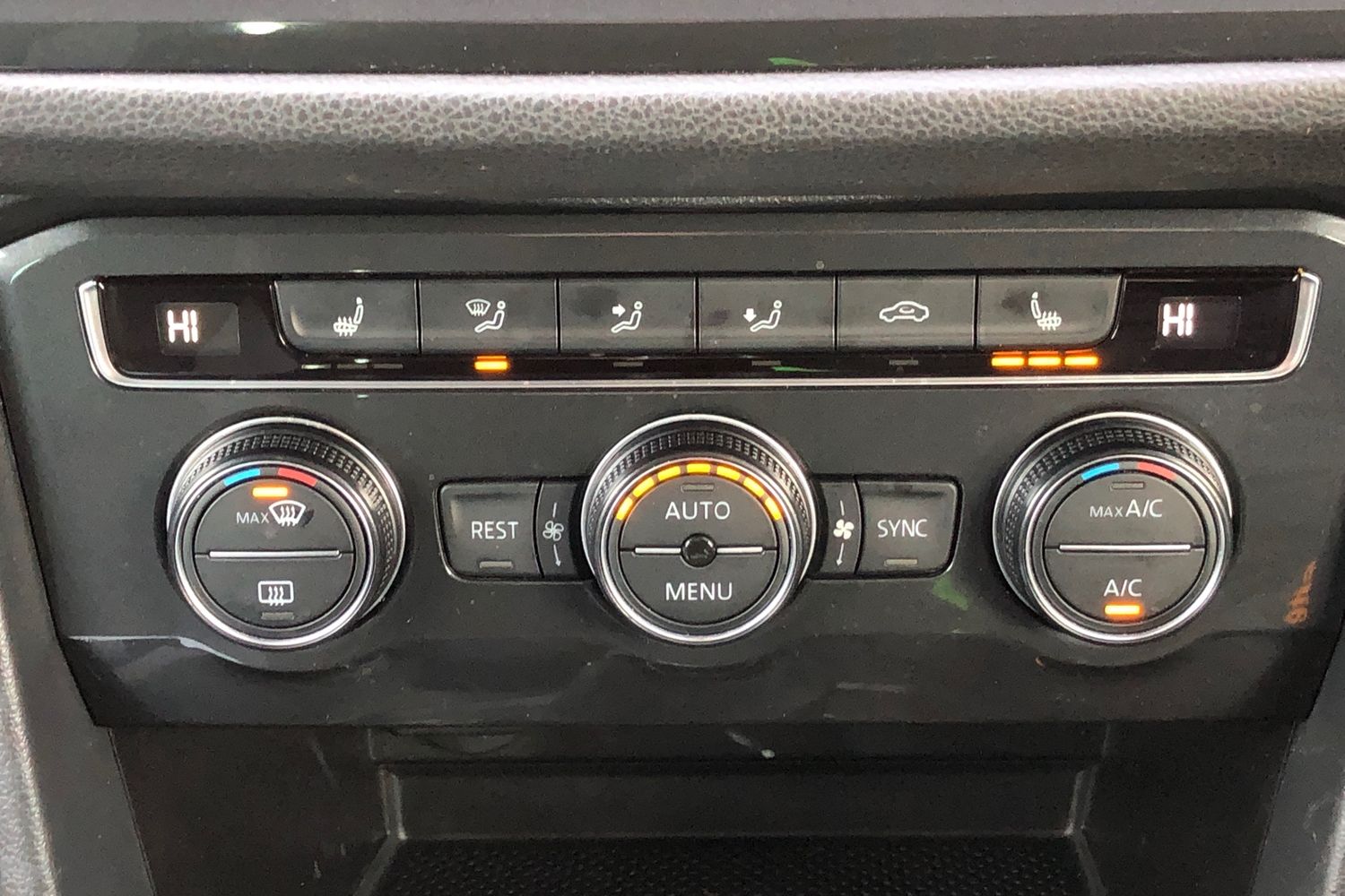 Used Volkswagen Tiguan 2020 for sale - 76789700: Photo 12