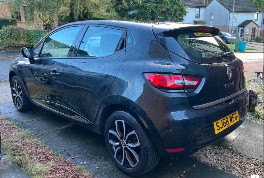 Used Renault Clio 2018 for sale - 76558037: Photo 2