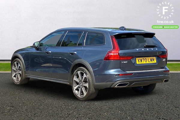 Used Volvo V60 2021 for sale - 75054929: Photo 2