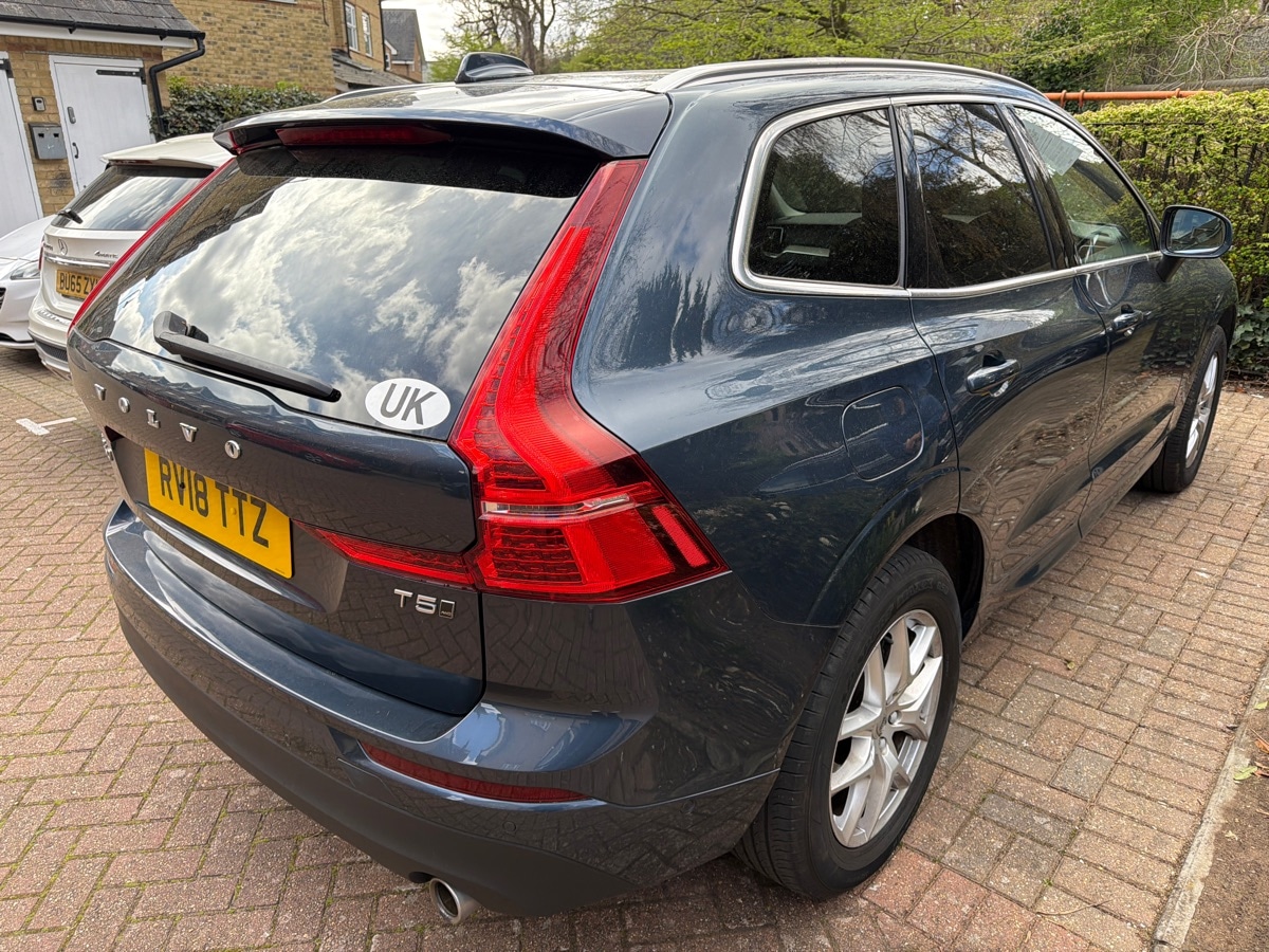 Used Volvo XC60 2018 for sale - 78120984: Photo 2