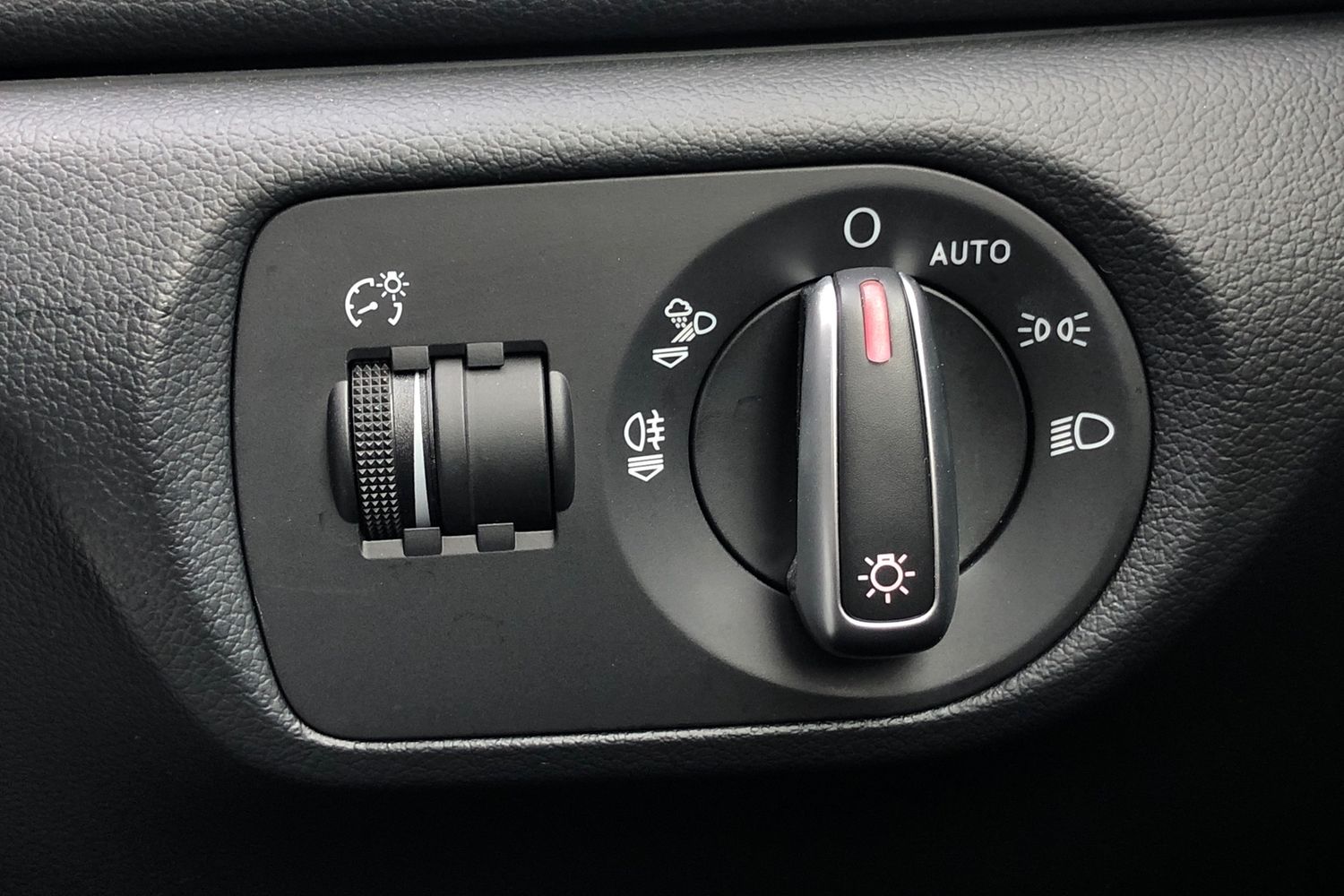 Used Audi Q3 2018 for sale - 76406066: Photo 13