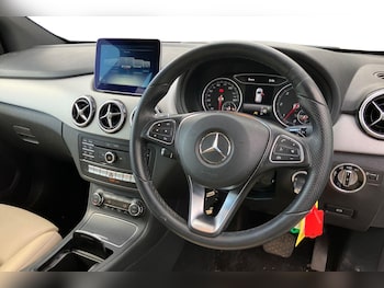 Used Mercedes-Benz B Class 2017 for sale - 79314767: Photo
