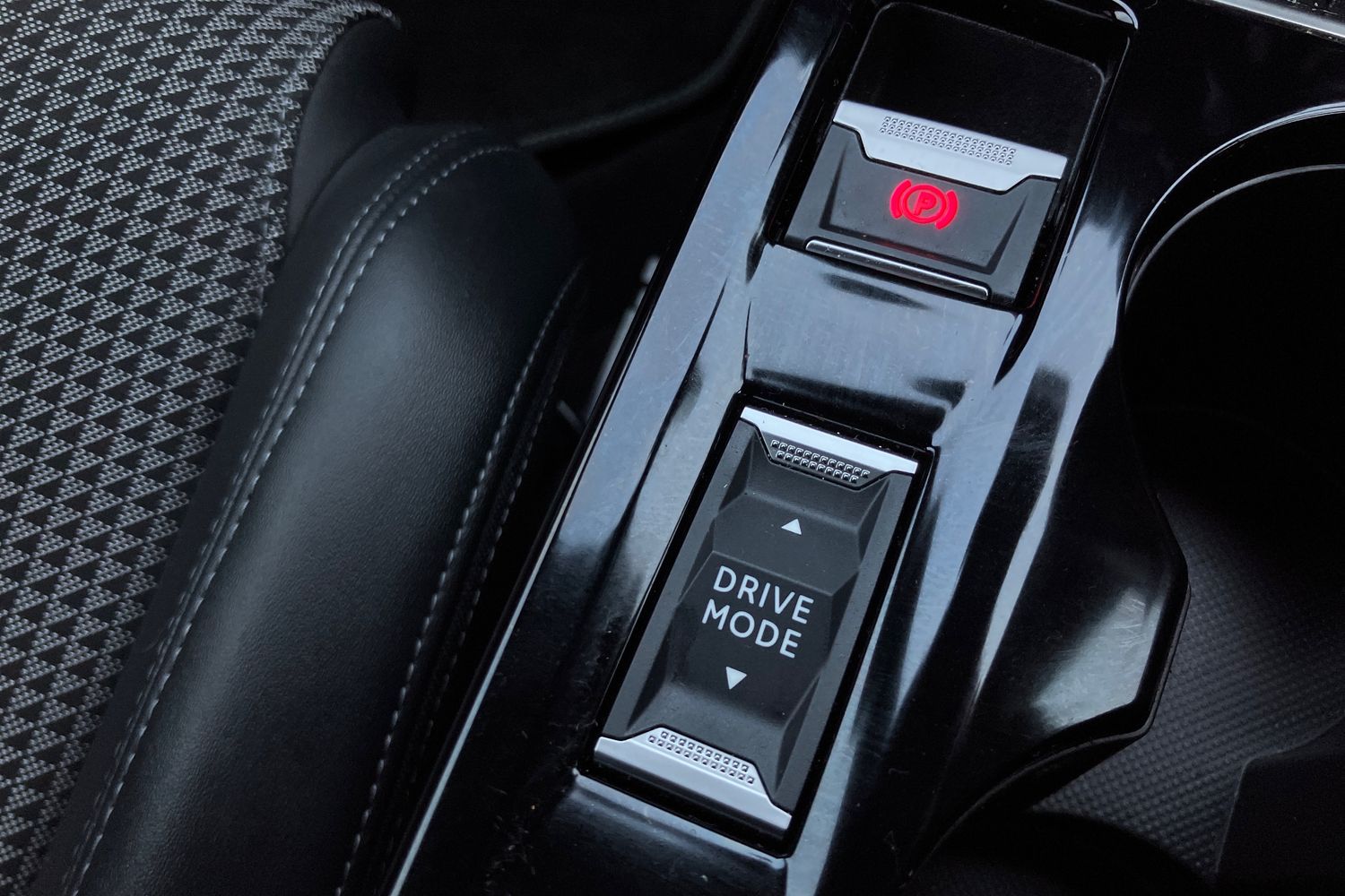 Used Peugeot 2008 2020 for sale - 76416769: Photo 15