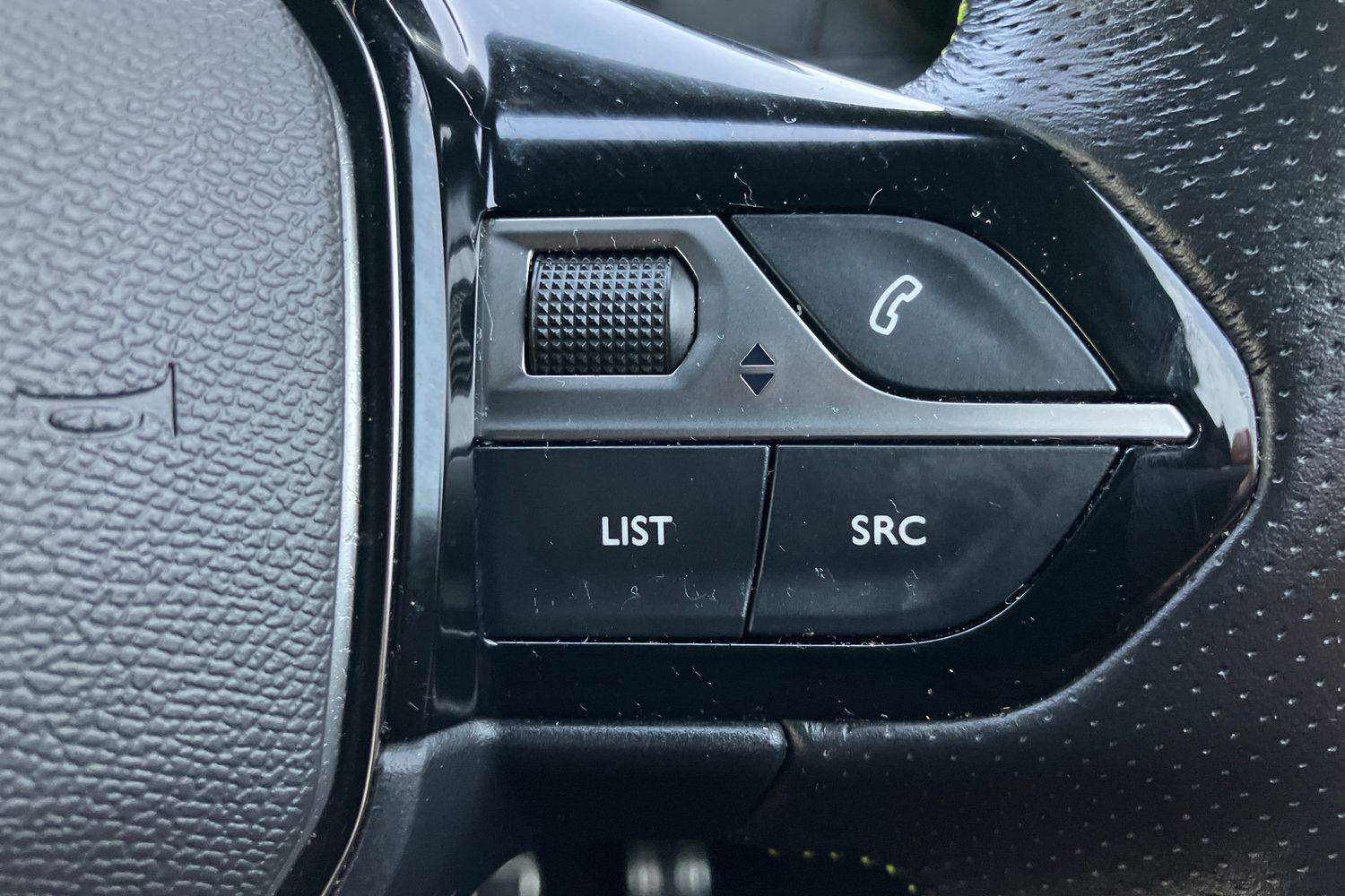 Used Peugeot 2008 2020 for sale - 76416769: Photo 17