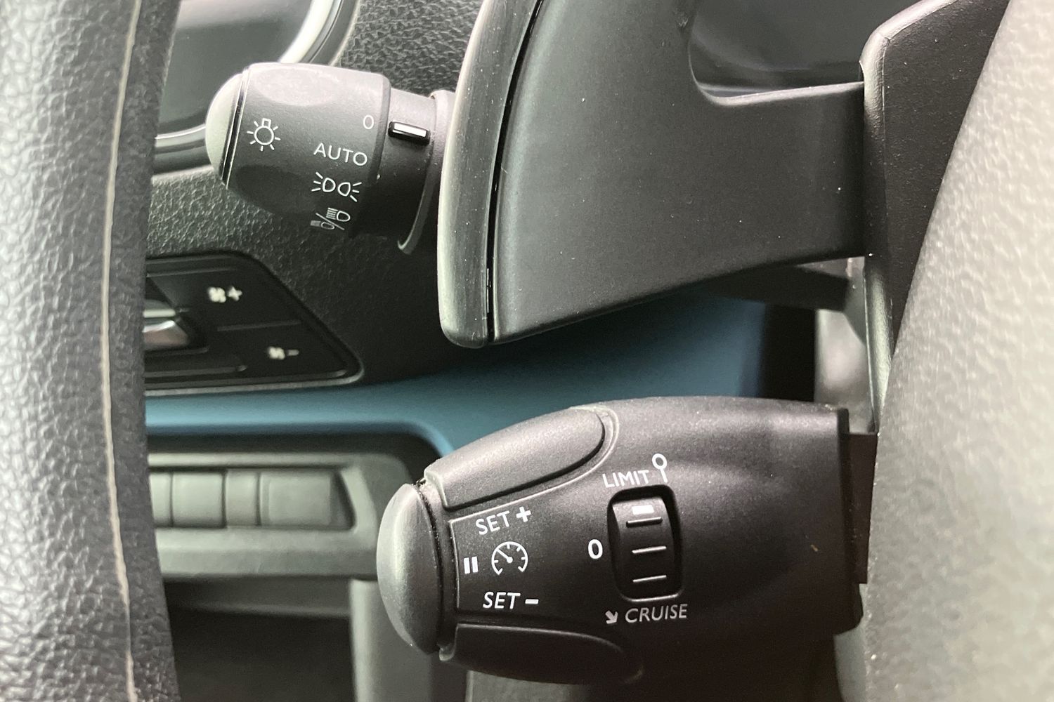 Used Peugeot Traveller 2020 for sale - 75773889: Photo 11