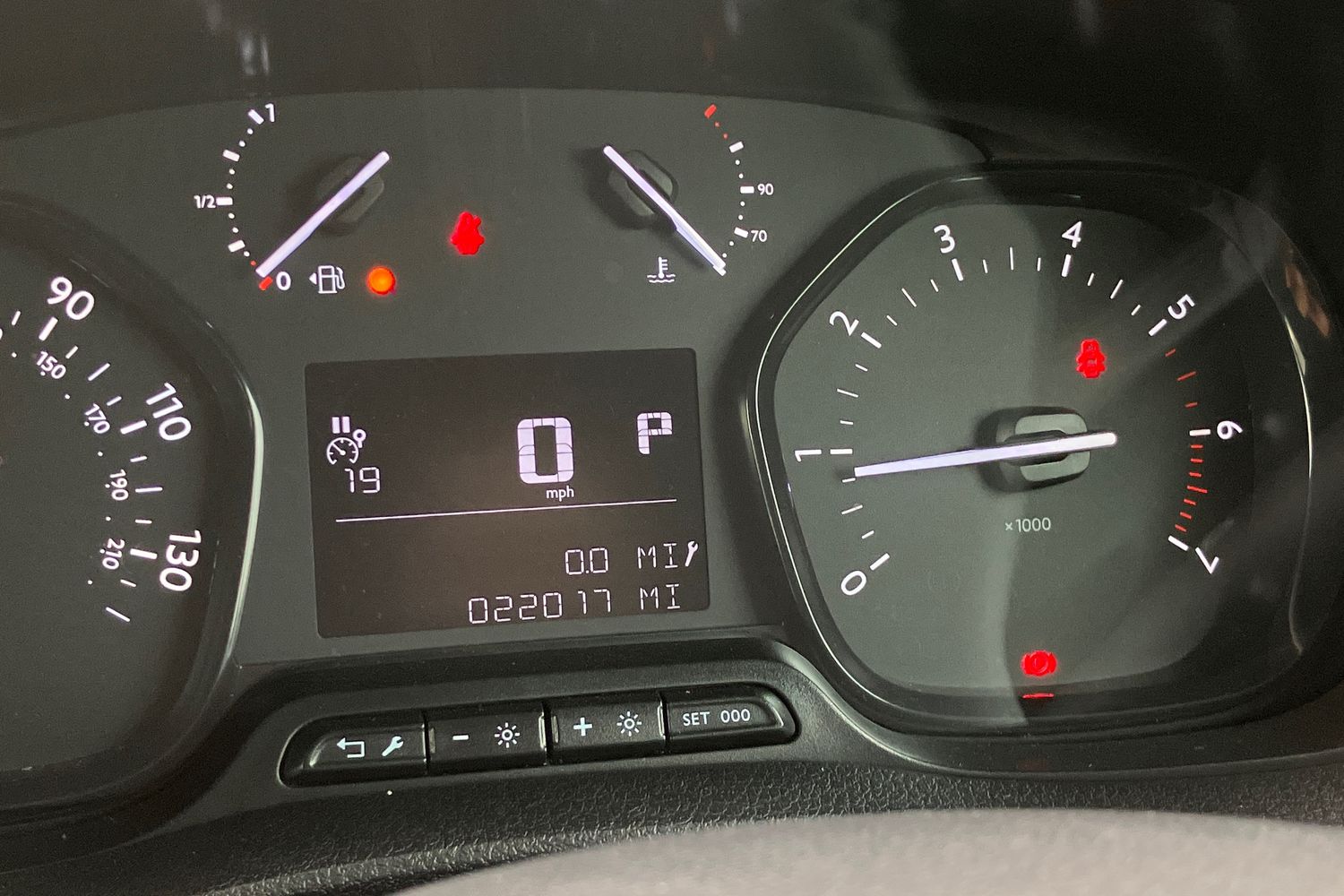 Used Peugeot Traveller 2020 for sale - 75773889: Photo 13