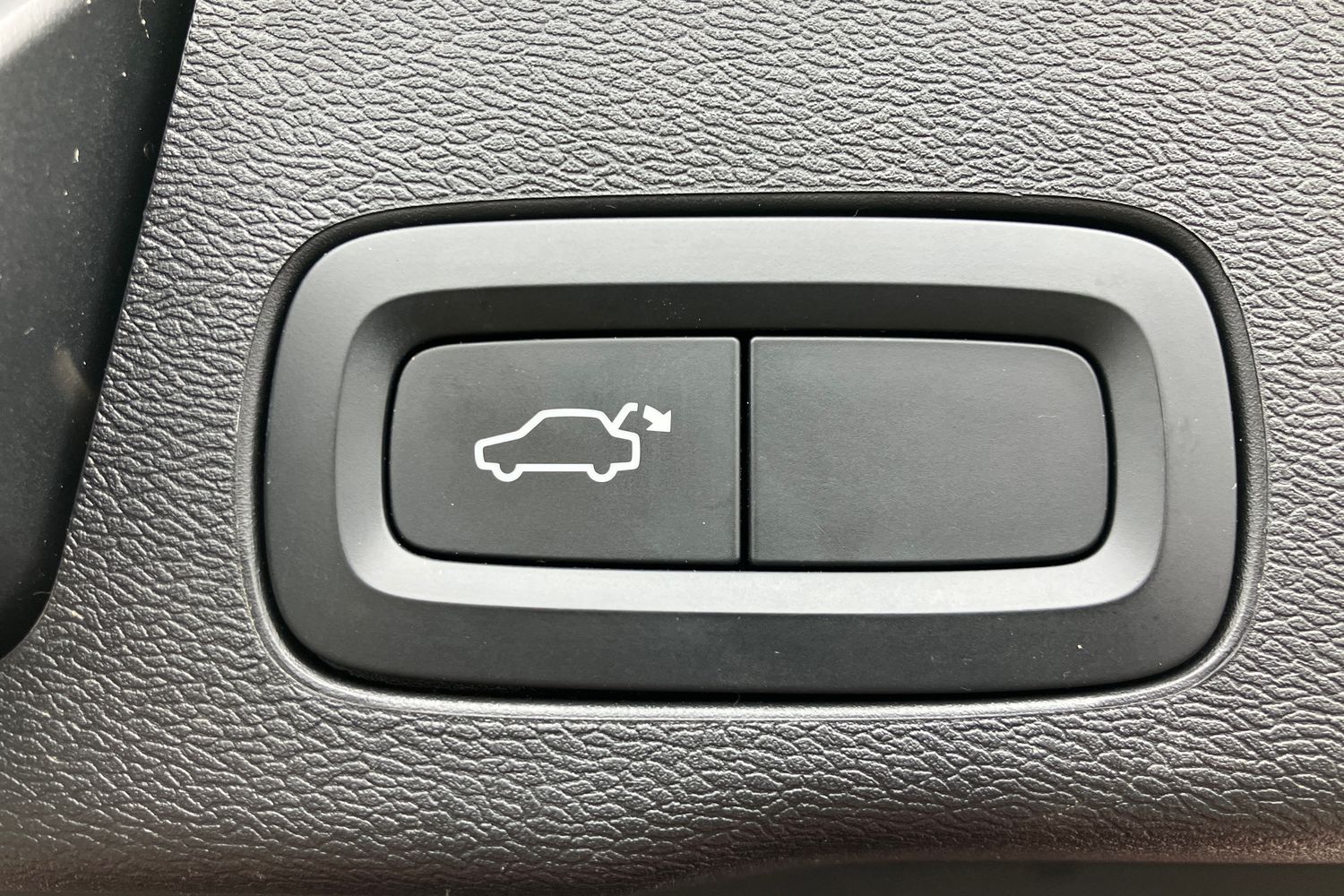 Used Volvo XC60 2019 for sale - 77514741: Photo 24