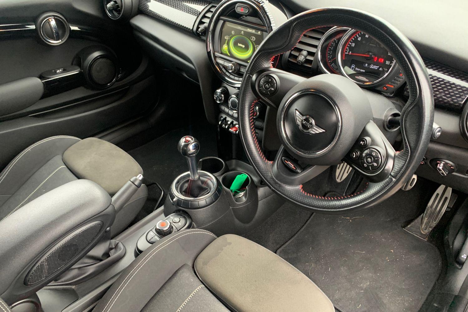 Used MINI Hatch 2017 for sale - 76253334: Photo 3