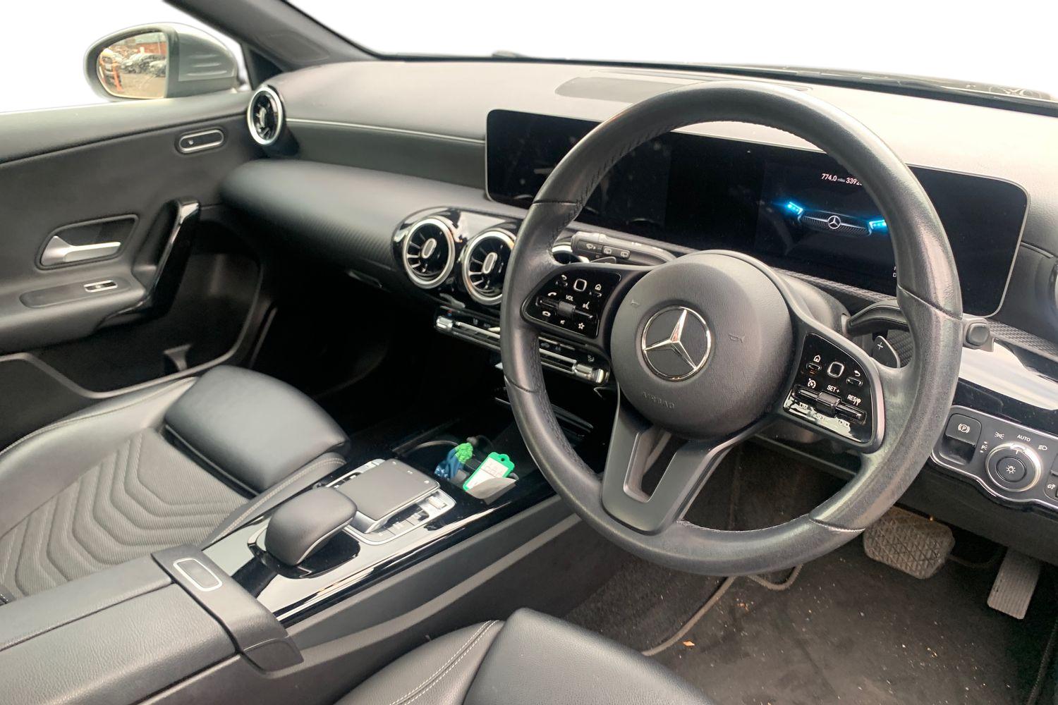 Used Mercedes-Benz A-Class 2018 for sale - 76346513: Photo 3