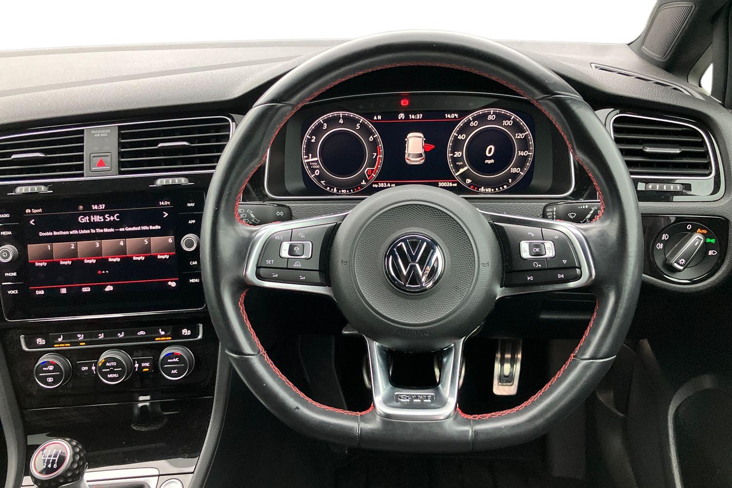 Used Volkswagen Golf 2018 for sale - 76535154: Photo 5