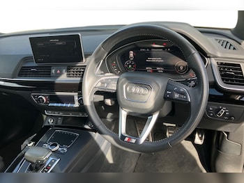 Used Audi Q5 2018 for sale - 75739990: Photo