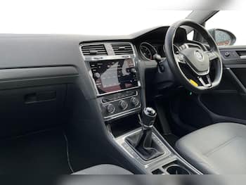 Used Volkswagen Golf 2019 for sale - 79547221: Photo