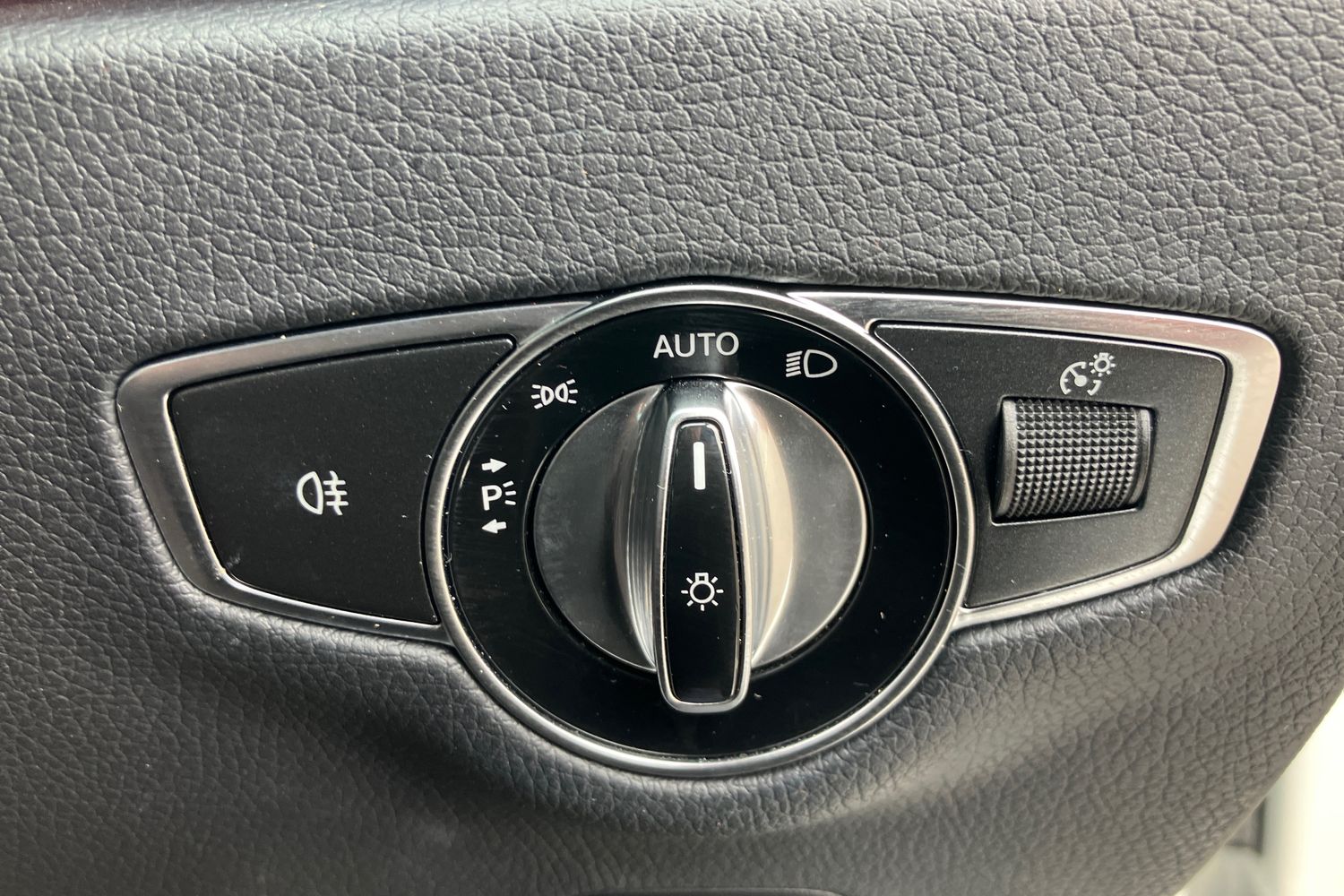 Used Mercedes-Benz E Class 2020 for sale - 76036911: Photo 16