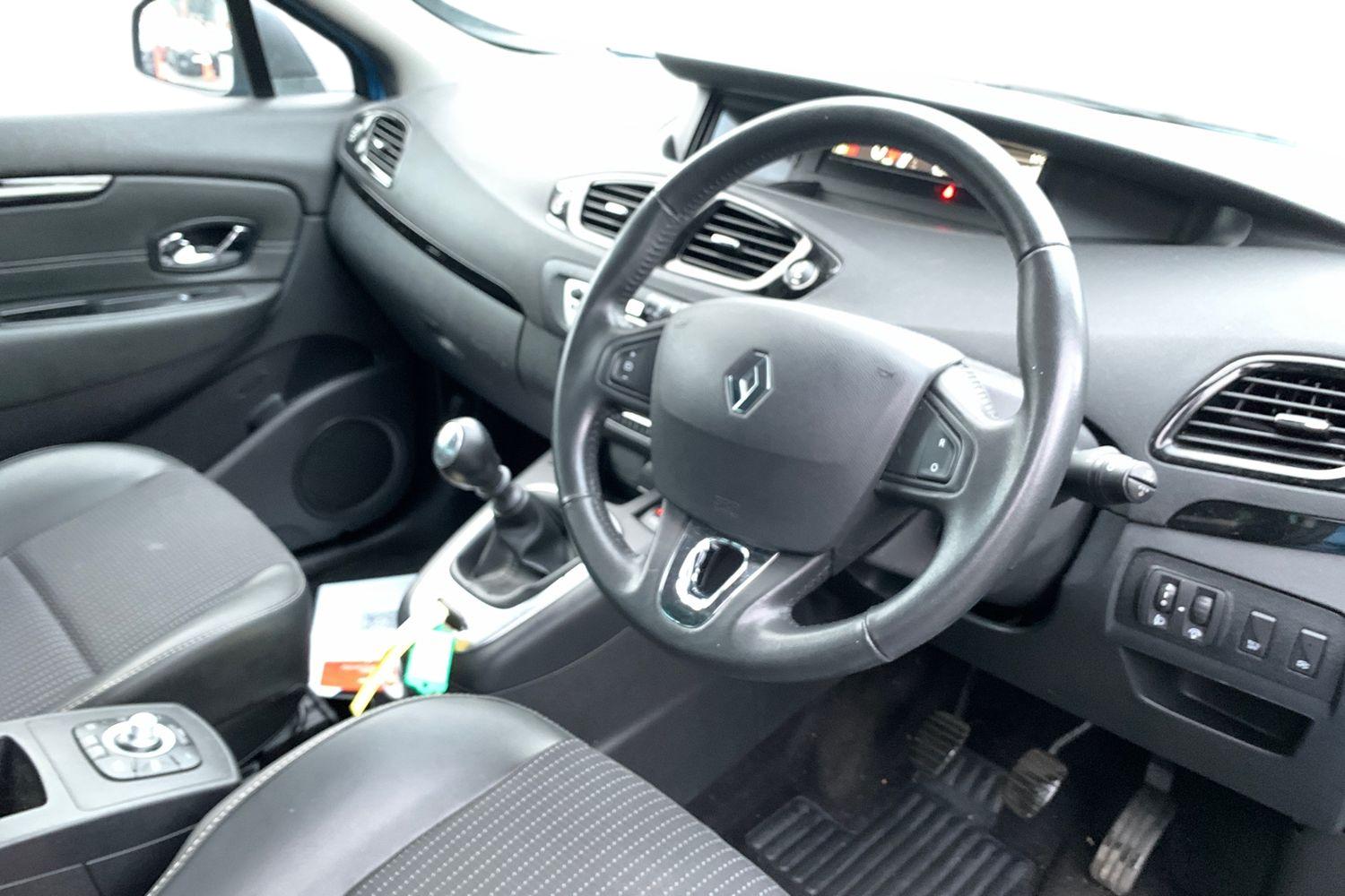 Used Renault Scenic 2016 for sale - 76836280: Photo 3