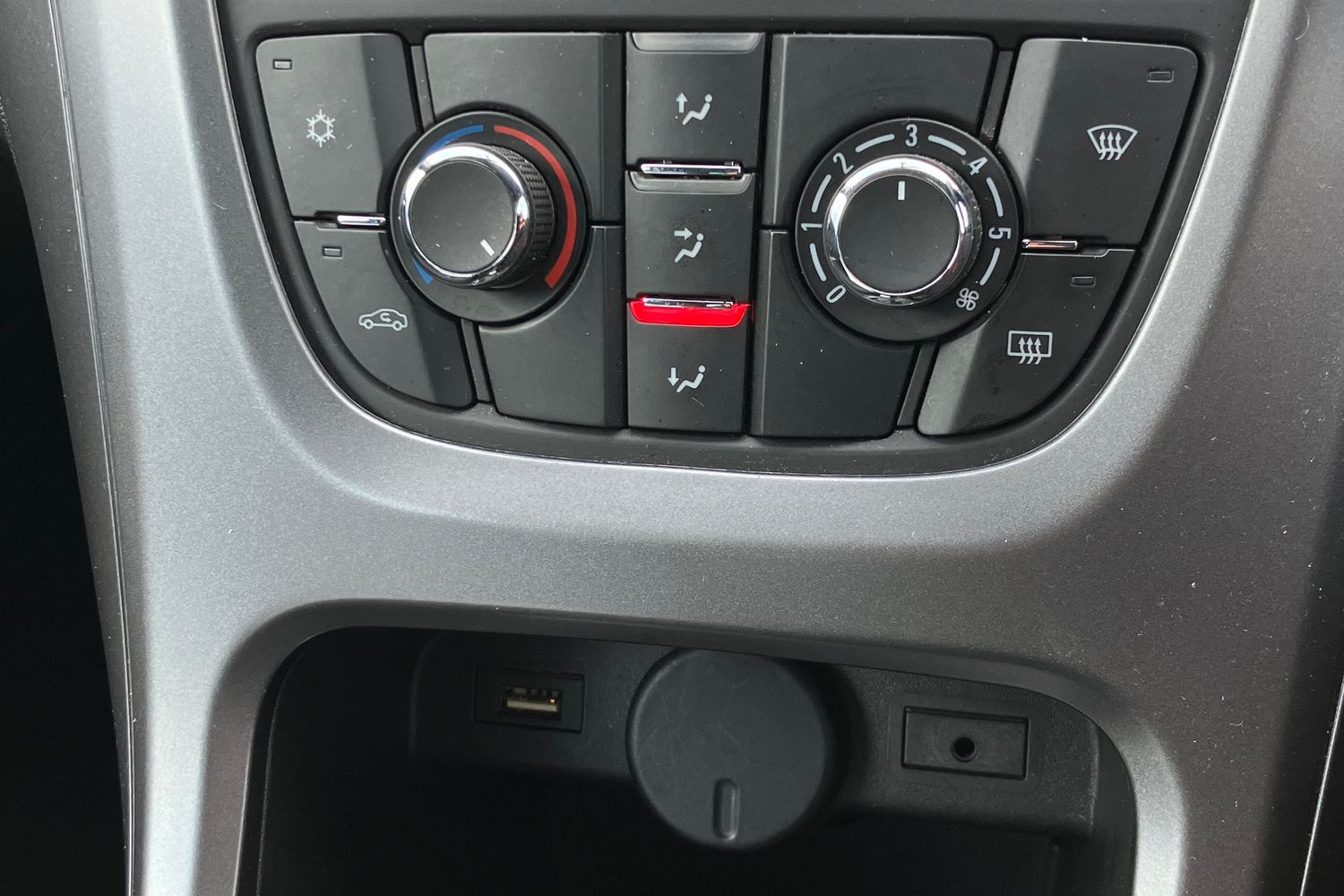 Used Vauxhall Astra GTC 2016 for sale - 77527375: Photo 8