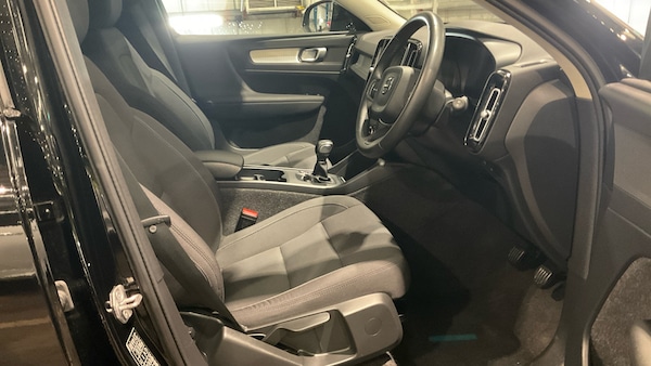 Used Volvo XC40 2021 for sale - 76292489: Photo 3