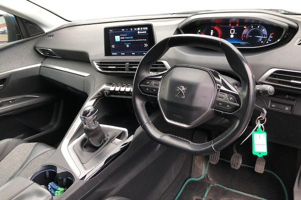 Used Peugeot 5008 2018 for sale - 76218569: Photo 3