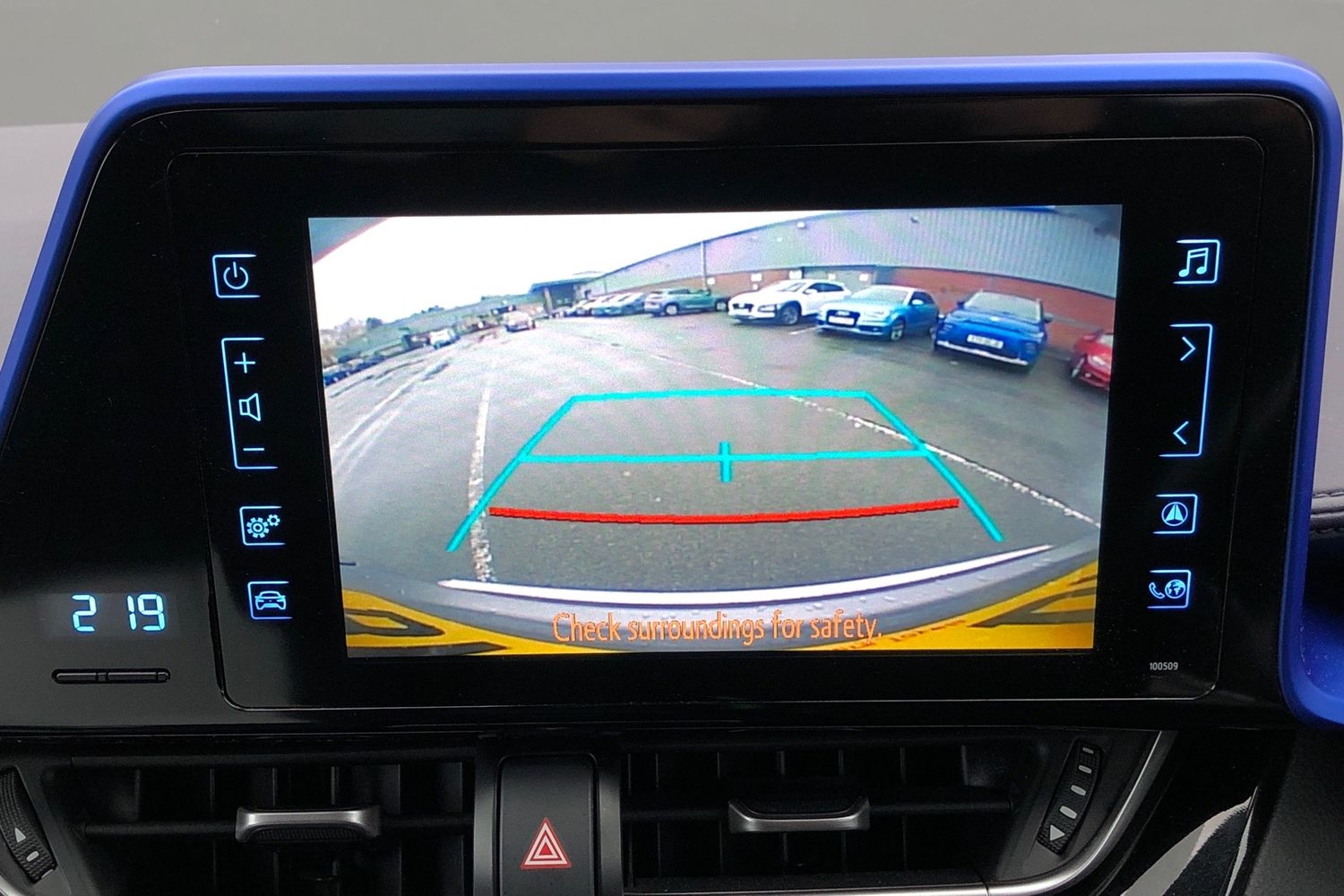 Used Toyota C-HR 2018 for sale - 77515085: Photo 12