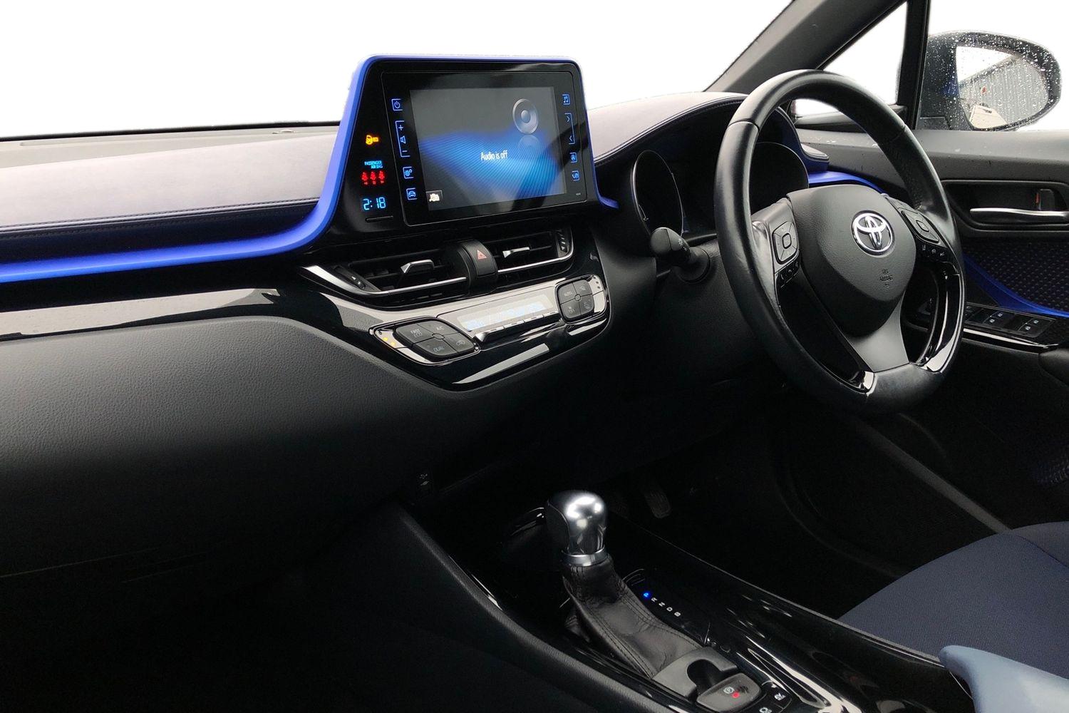 Used Toyota C-HR 2018 for sale - 77515085: Photo 4