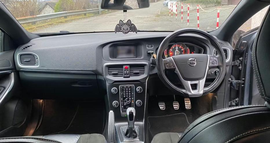 Used Volvo V40 2016 for sale - 77571024: Photo 3