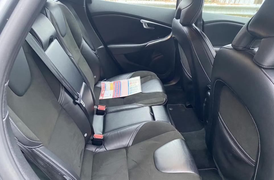 Used Volvo V40 2016 for sale - 77571024: Photo 4