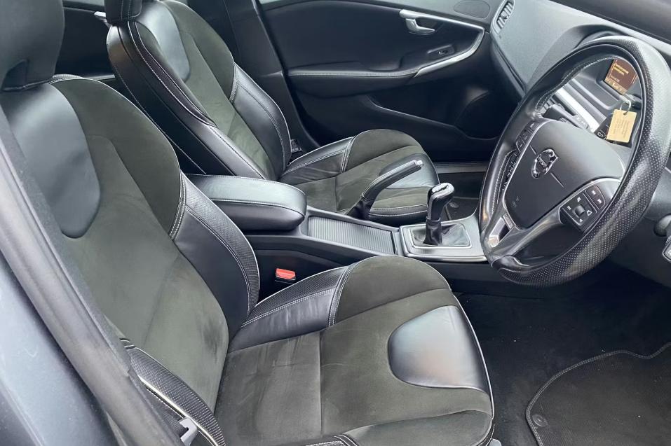 Used Volvo V40 2016 for sale - 77571024: Photo 5