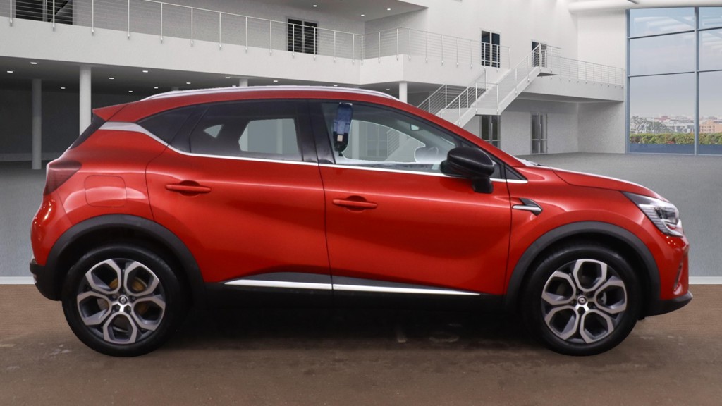 Used Renault Captur 2024 for sale - 76610947: Photo 3