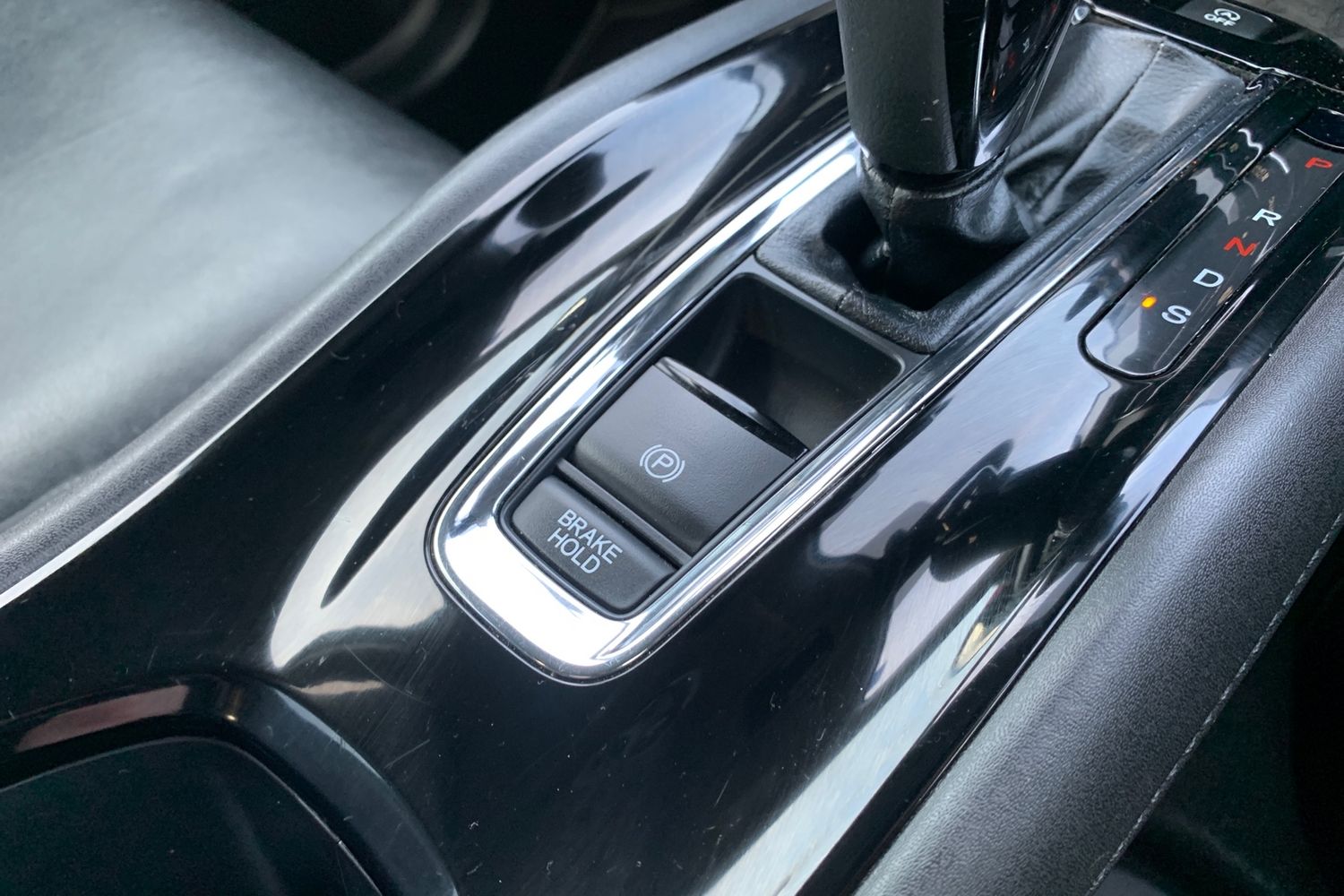 Used Honda HR-V 2018 for sale - 76610960: Photo 12