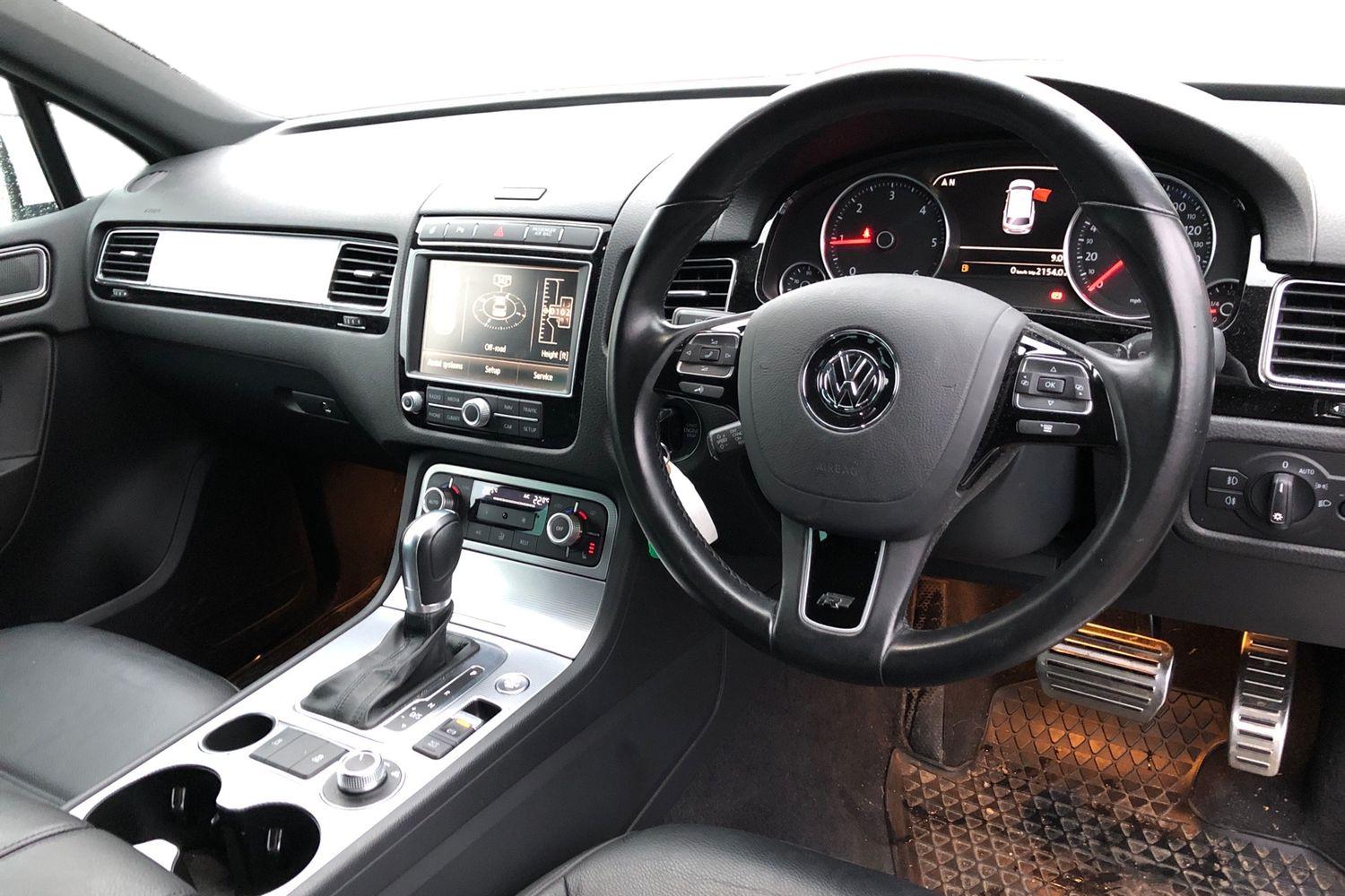 Used Volkswagen Touareg 2017 for sale - 76569476: Photo 3