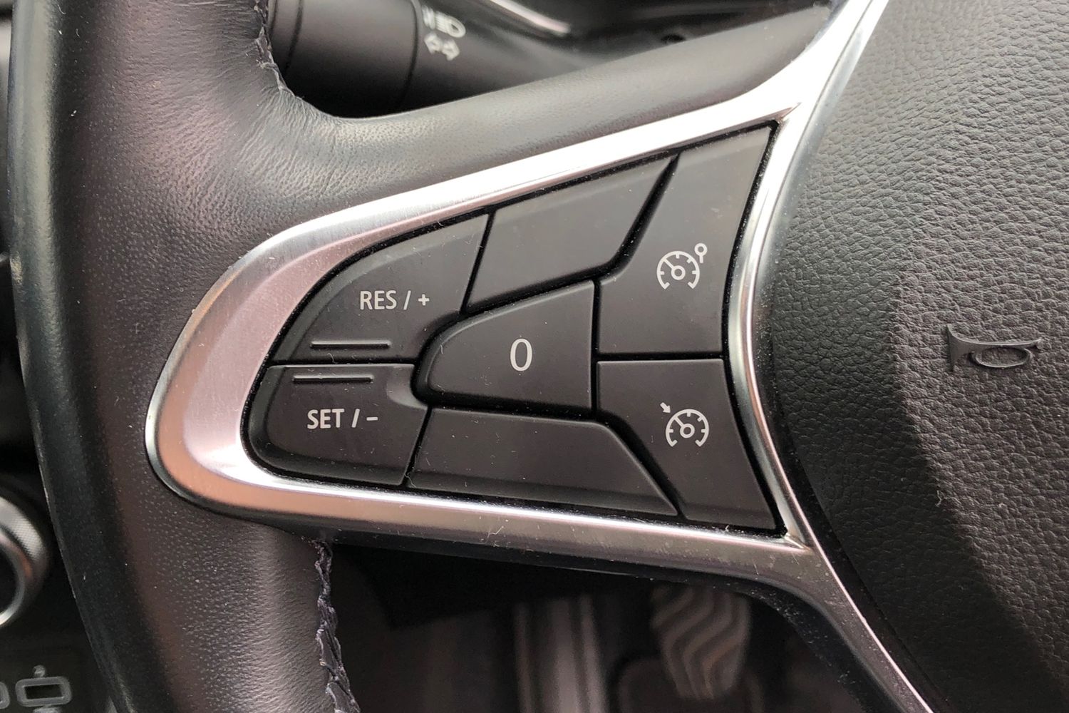 Used Renault Captur 2020 for sale - 76249540: Photo 6