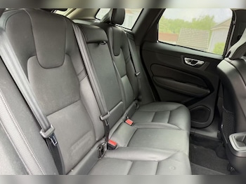 Used Volvo XC60 2022 for sale - 78673642: Photo