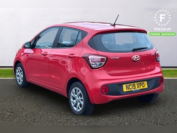 Used Hyundai i10 2019 for sale - 76692323: Photo