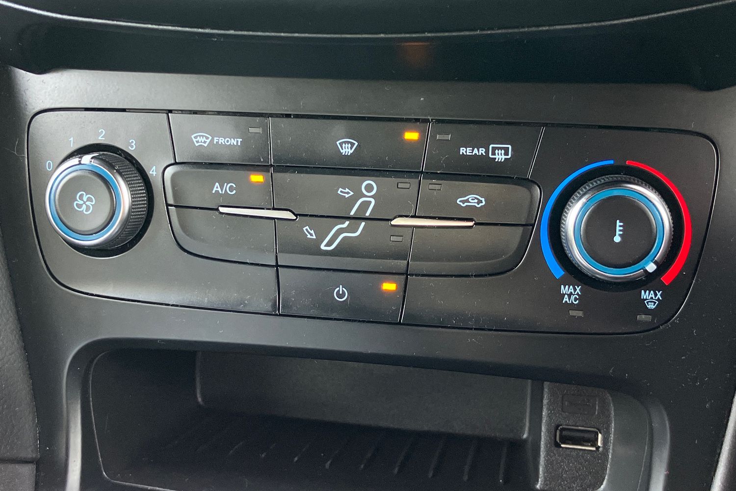 Used Ford Focus 2016 for sale - 76884173: Photo 11